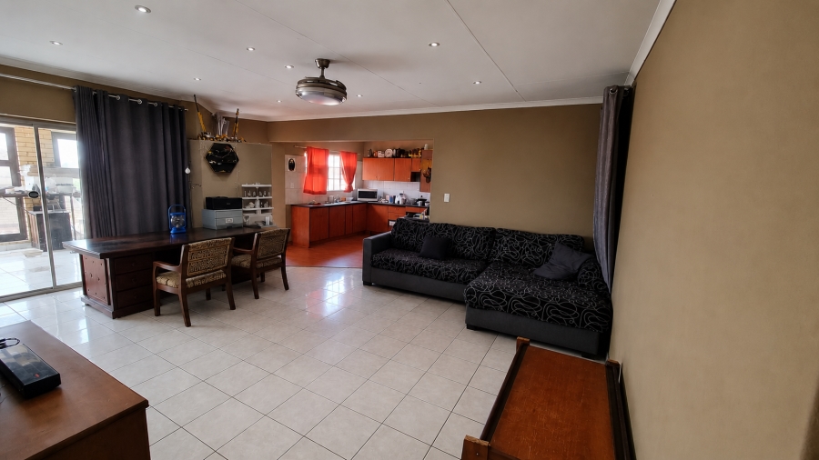 3 Bedroom Property for Sale in Azalea Park North West